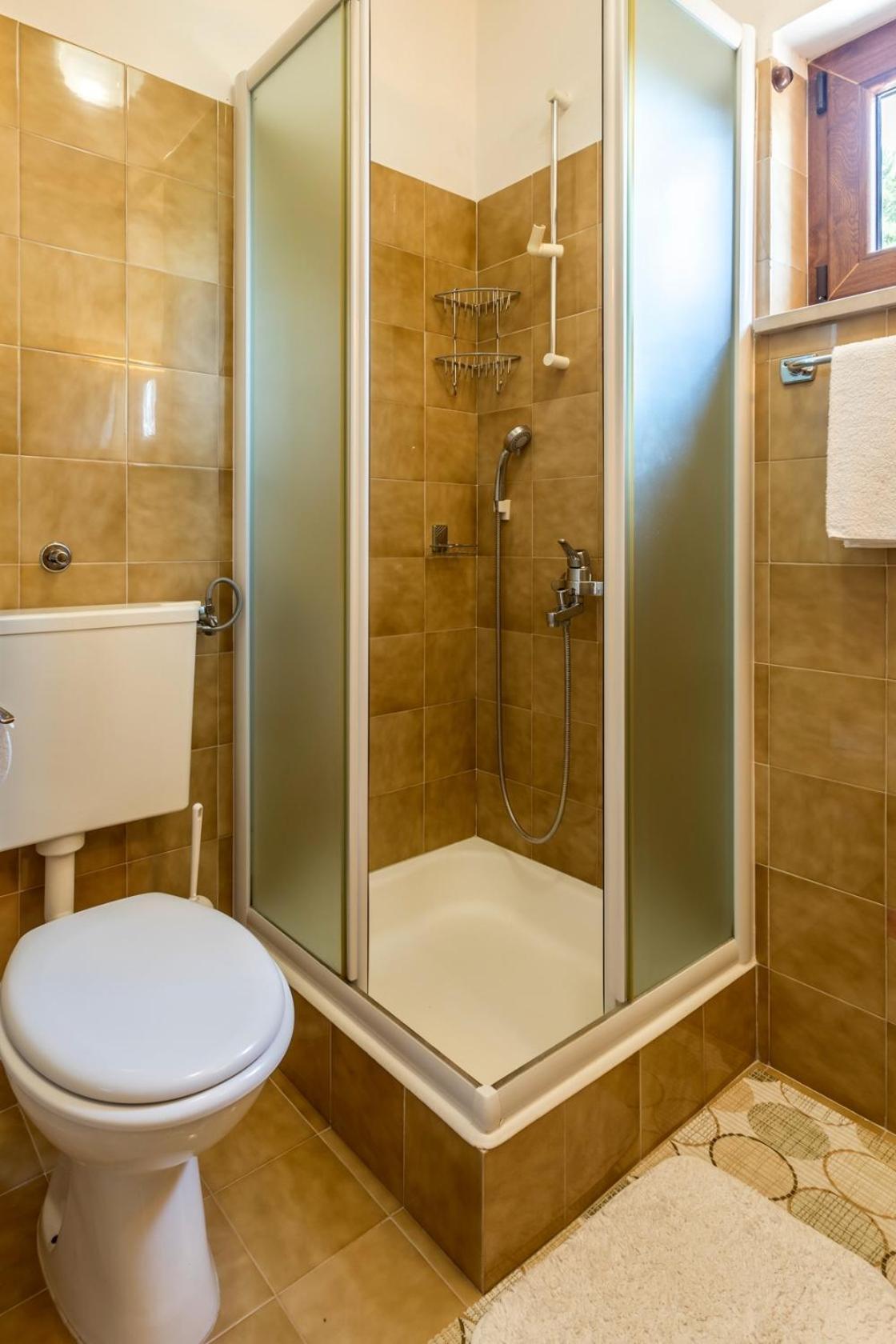 Apartments With A Parking Space Baska Voda, Makarska - 301 Bilik gambar