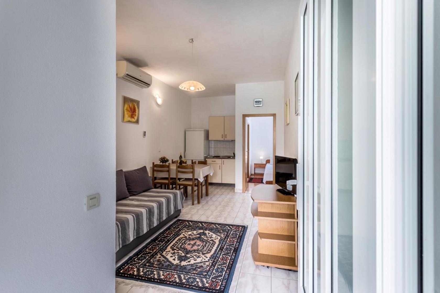 Apartments With A Parking Space Baska Voda, Makarska - 301 Bilik gambar